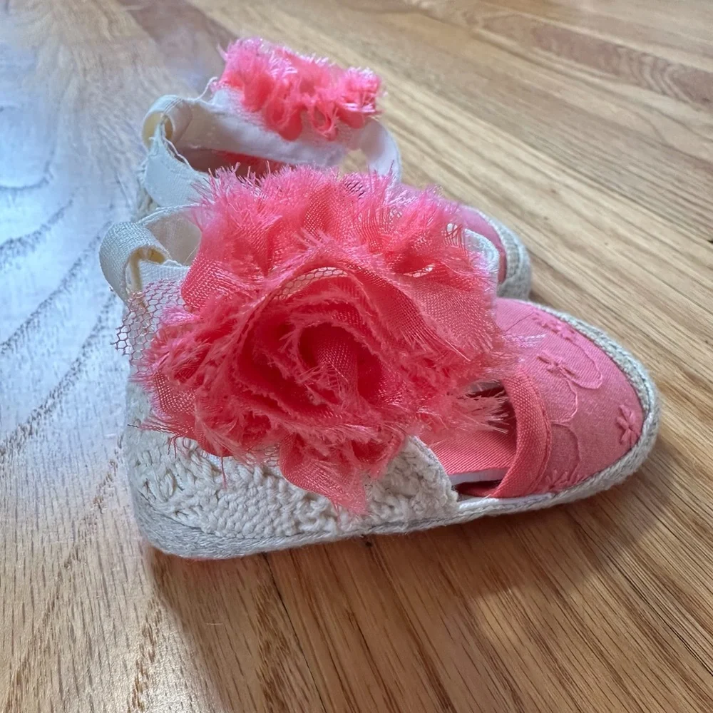 Rising Star Pink Floral Baby Walker Shoes size 6-9 months
